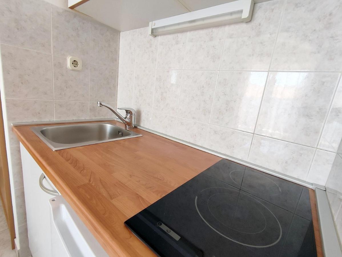 יאדריה Apartments And Rooms Saric מראה חיצוני תמונה