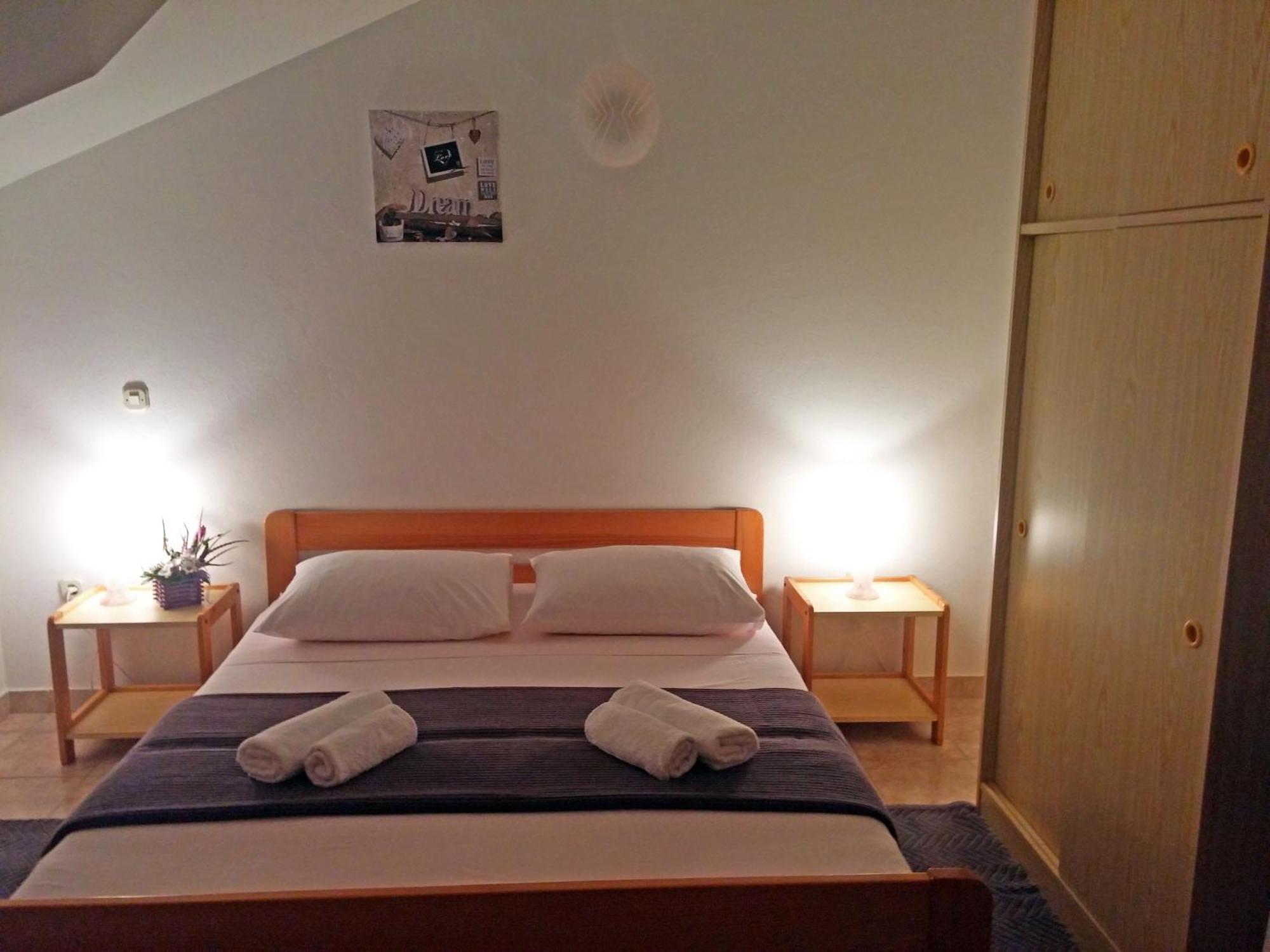 יאדריה Apartments And Rooms Saric חדר תמונה