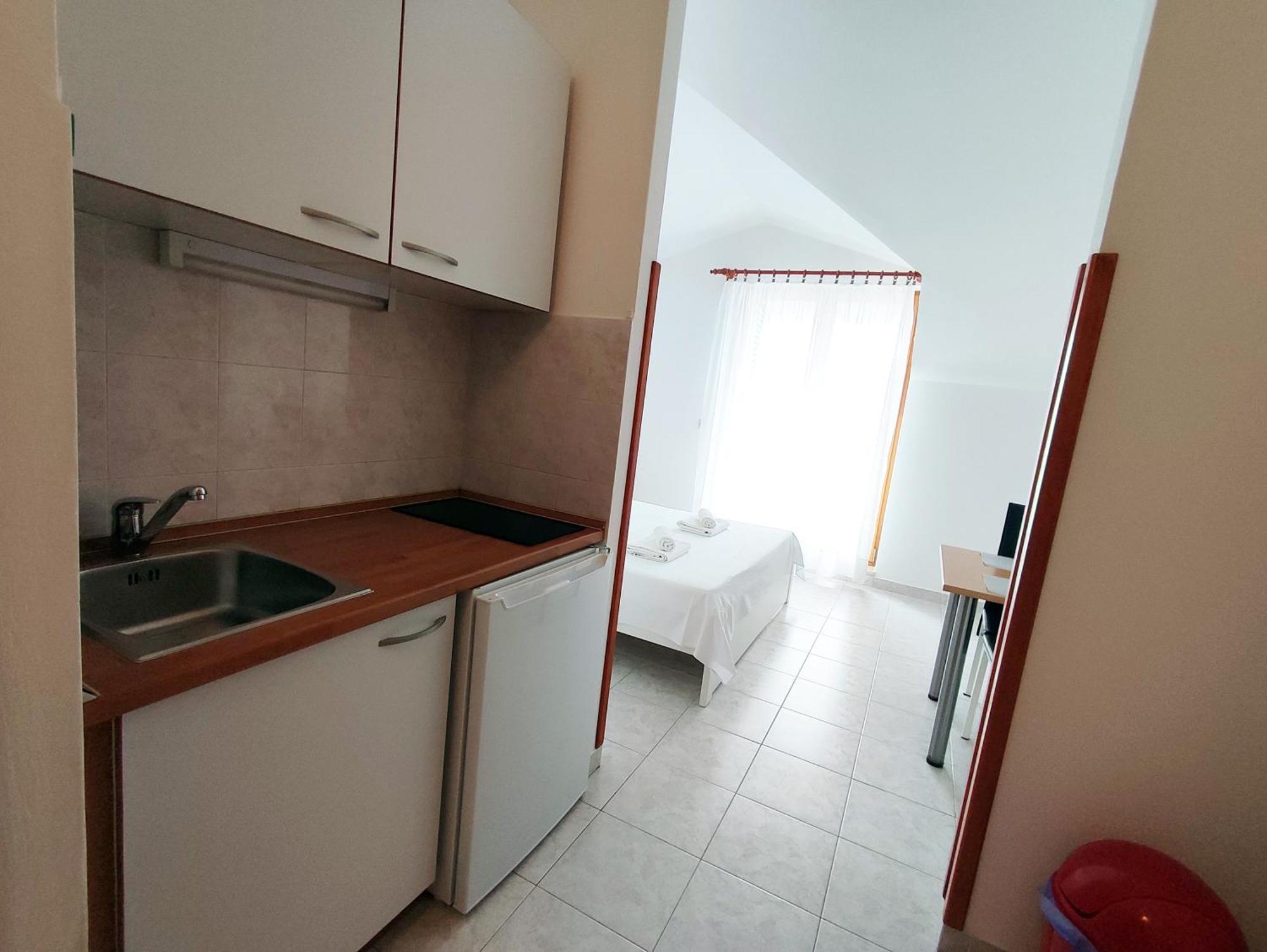 יאדריה Apartments And Rooms Saric מראה חיצוני תמונה